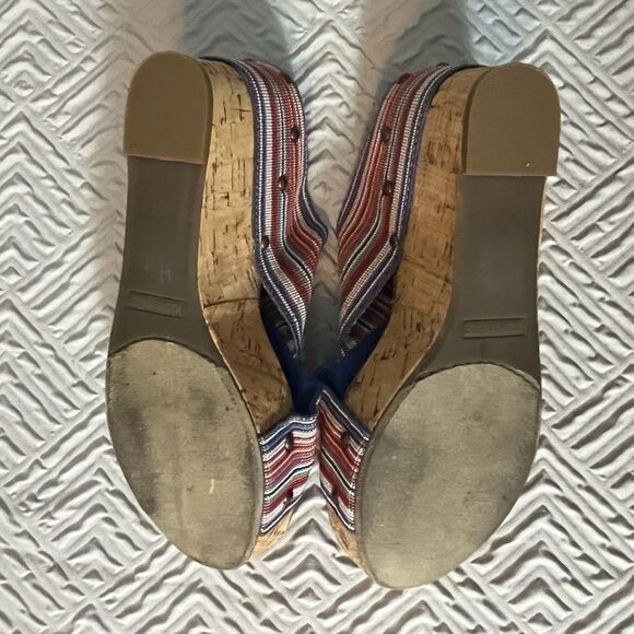 Crown Vintage Multicolor Sandals Womens 8M Crisscross Wedge Cork Fabric Summer - Picture 6 of 7